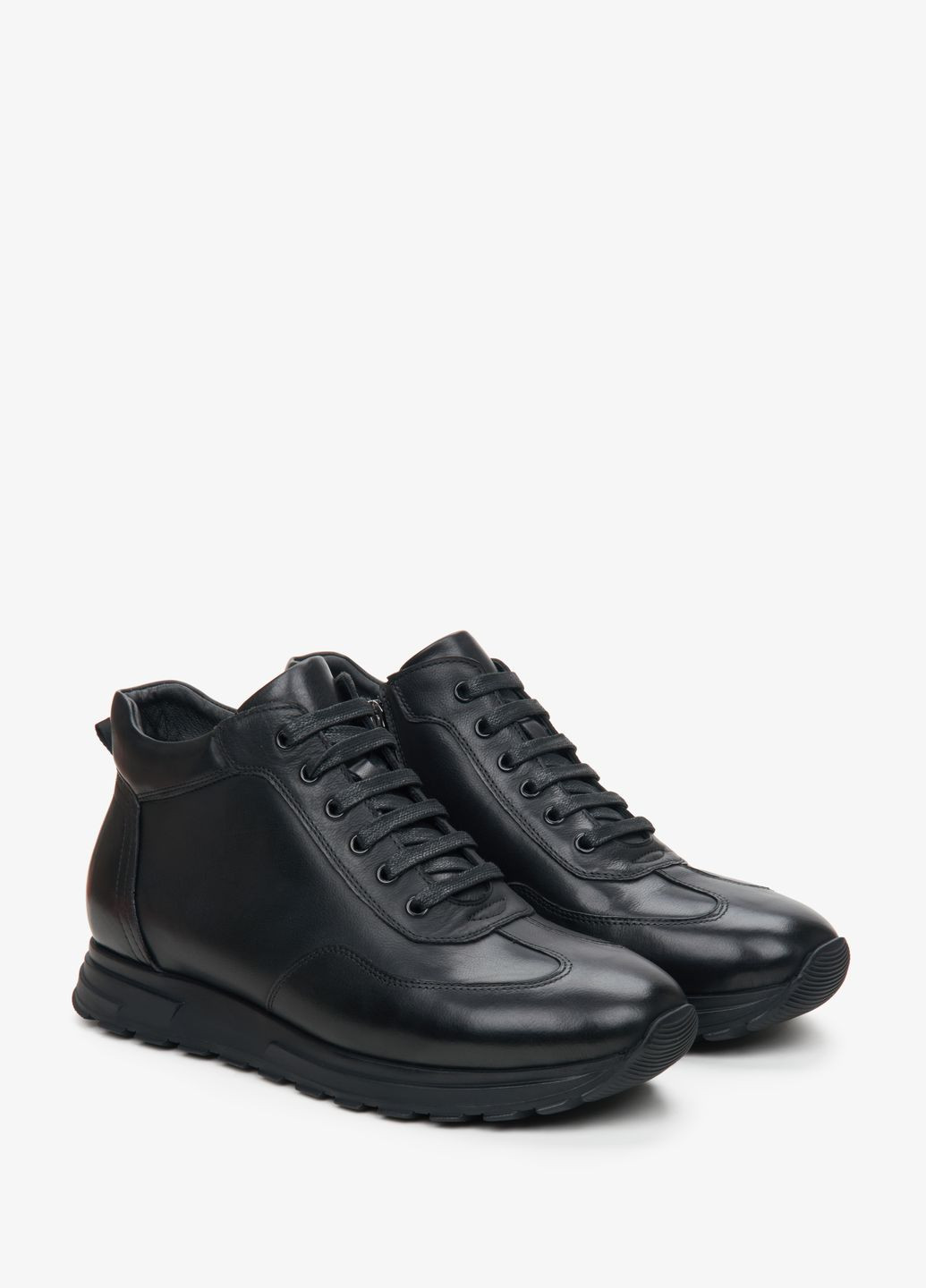 Черные зимние ботинки, цвет черный Estro