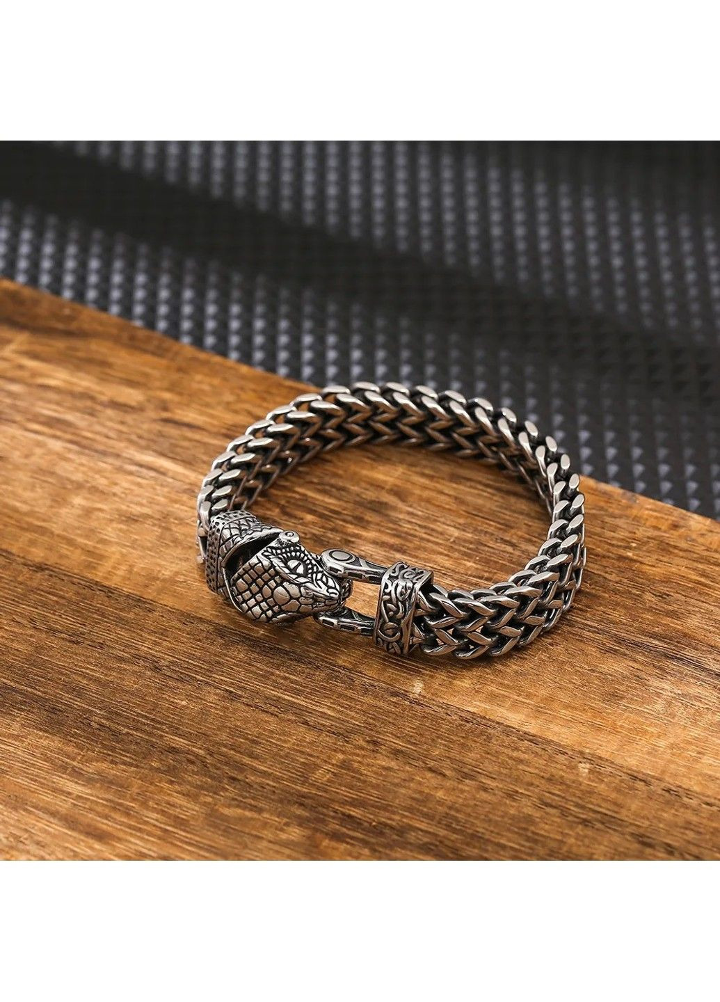 Чоловічий браслет з нержавіючої медичної сталі голова кобри BS-301 No Brand (326601675)
