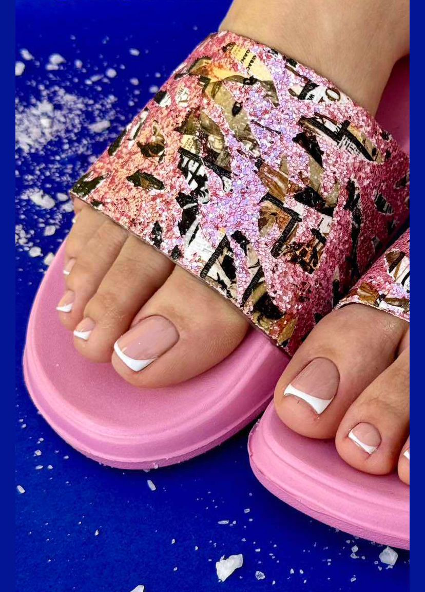 Шльопанці жіночі рожевого кольору Let's Shop (297437479)