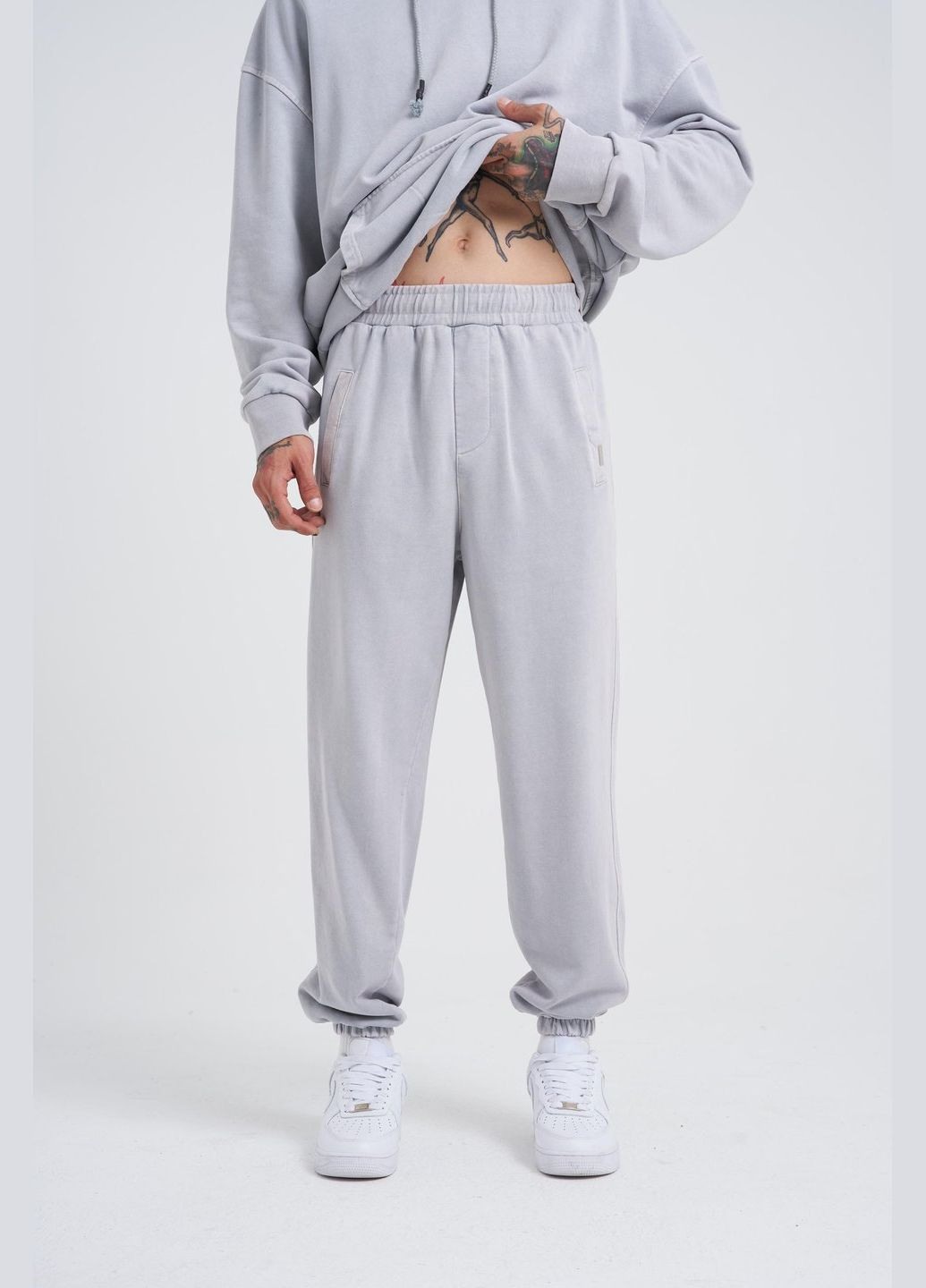 Серые брюки Machinist