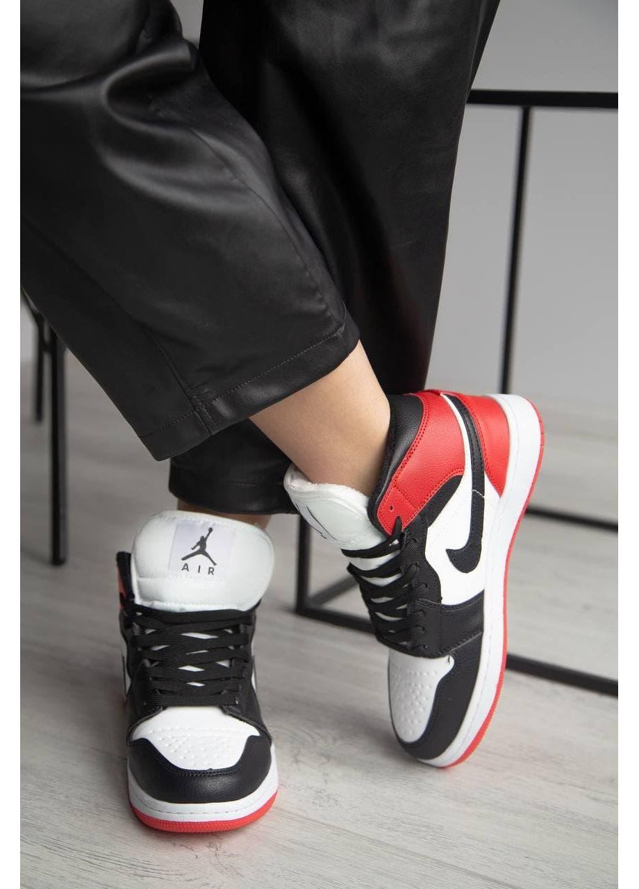 Черные зимние кроссовки мужские nike air jordan 1 retro mid red white black fur найк аир джордан No Brand