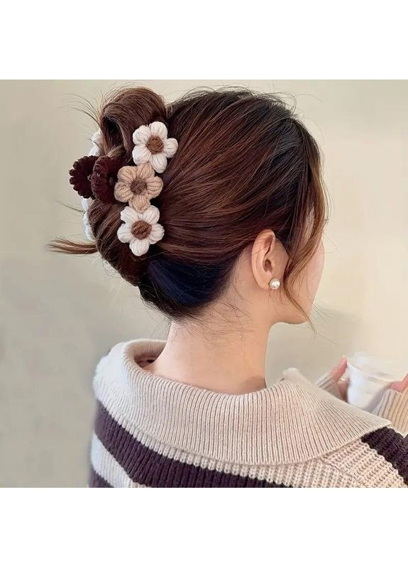 Заколка крабик для волосся В'язані Квіти Естель із темно-коричневою основою No Brand (370290334)