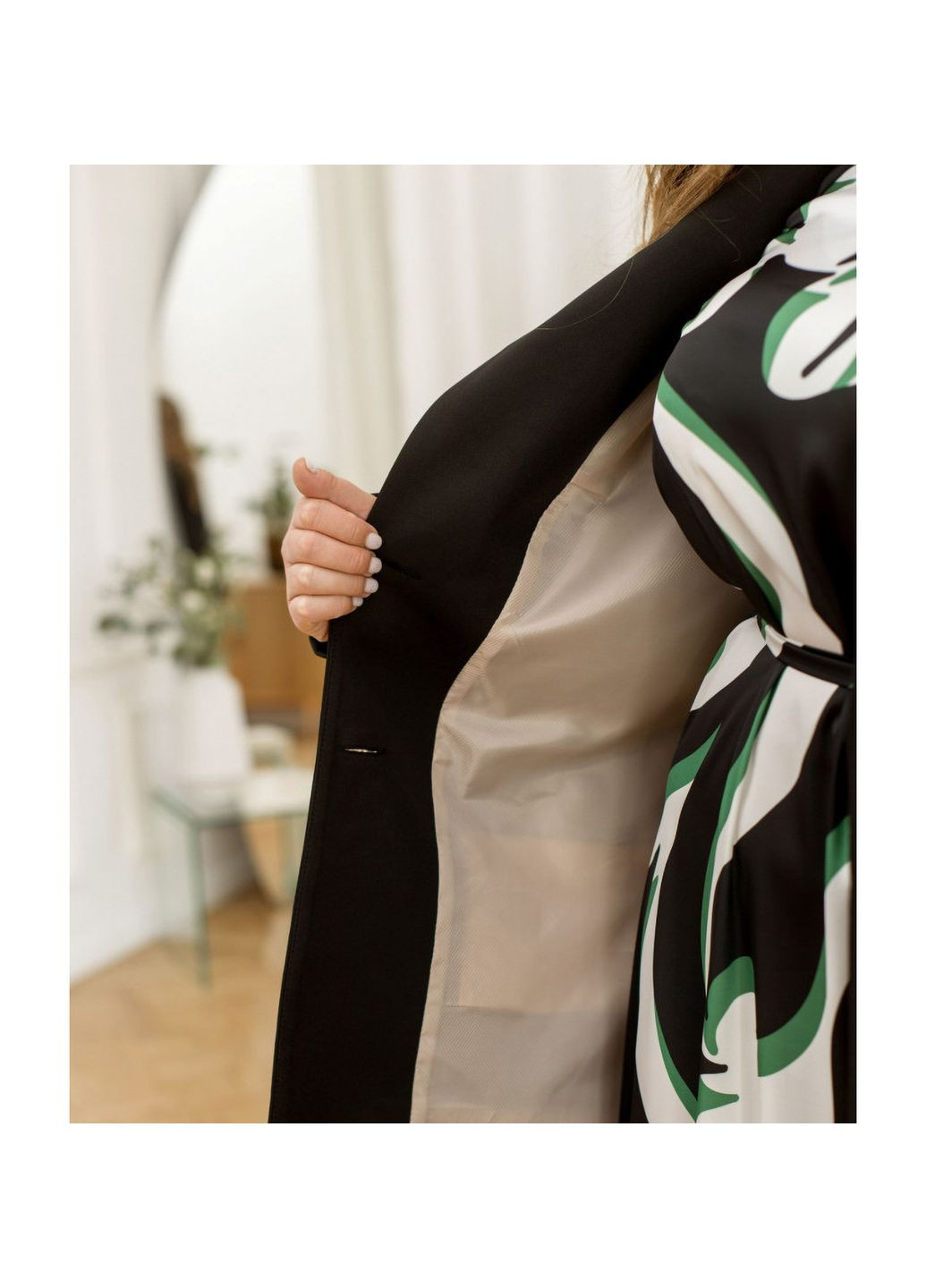 Черный женский пиджак Liton - всесезон