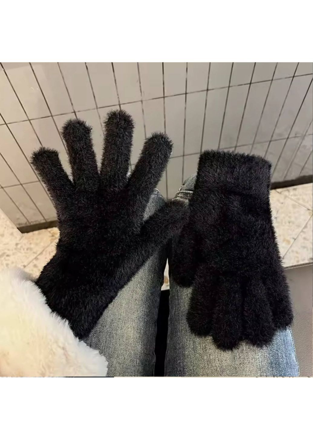 Вязаные перчатки пушистые Черные No Brand (315140909)