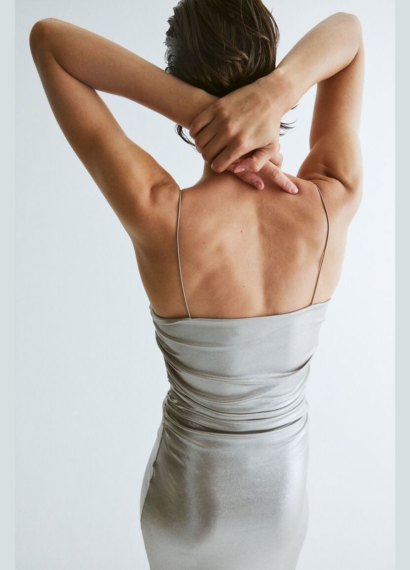 Сіра сукня з металевого джерсі -s H&M однотонна