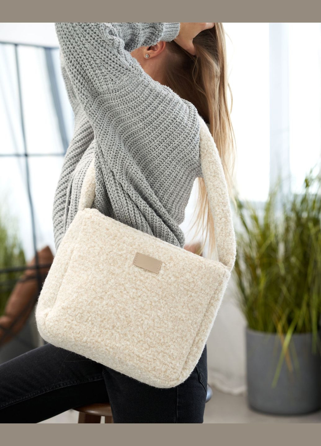 Середня стильна жіноча сумка Кіко з хутром (sumka-zhnocha-kko) WeLassie (342199498)