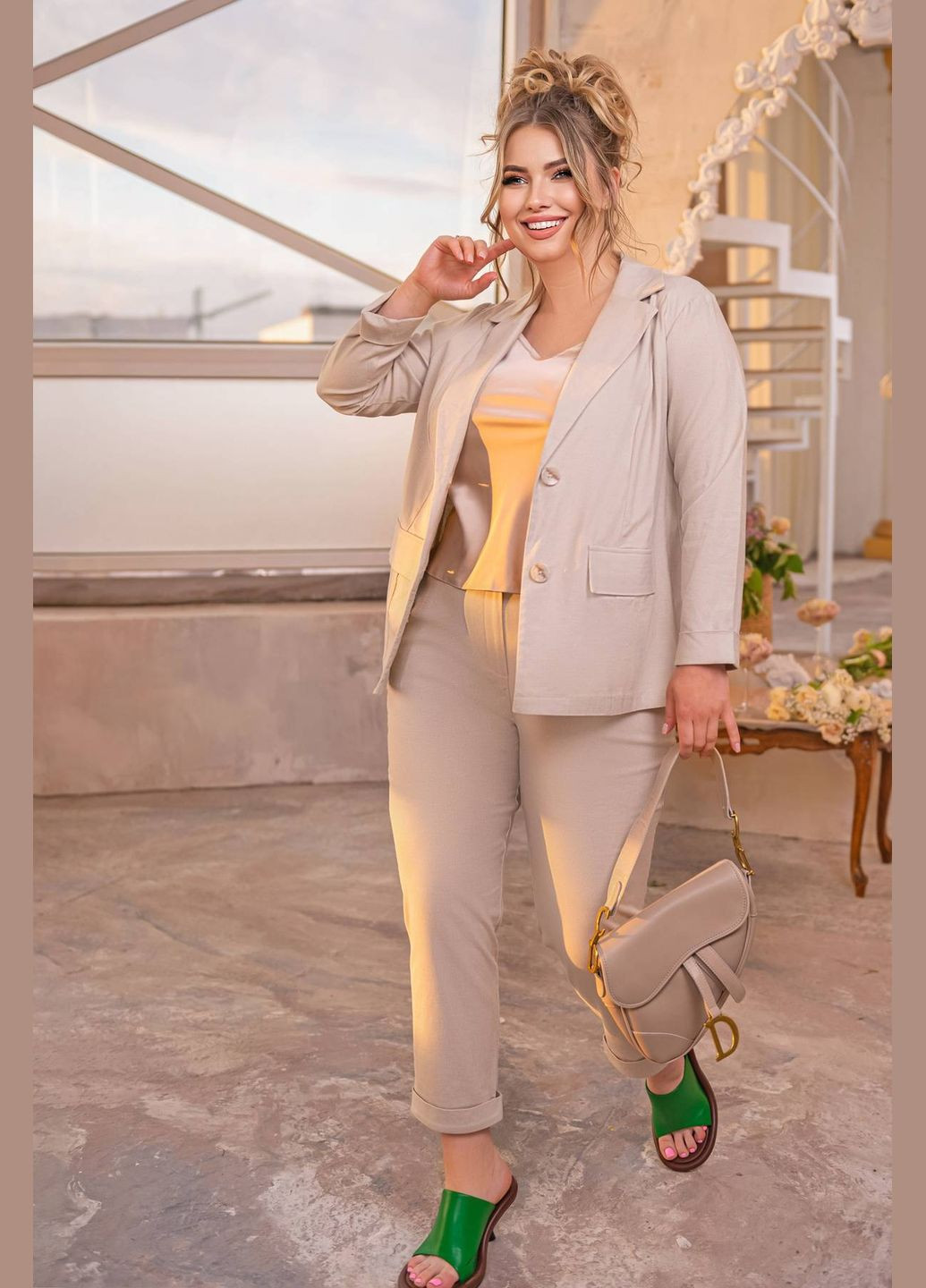 Бежевый женский льняной жакет файна бежевый 58 Tatiana - летний