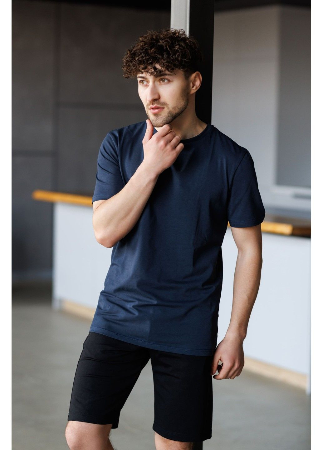 Комплект футболка синя + спортивні шорти чоловічі SUMMER чорні Handy Wear (329447833)