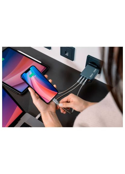 Зарядний пристрій GaN 100 W 4 ports (2xUSB-C-100 W,USB-C 65 W /USB-A -3.0) (32202) Verbatim GaN 100 W 4 ports (2xUSB-C-100 W, USB-C 65 W /USB-A (369880424)