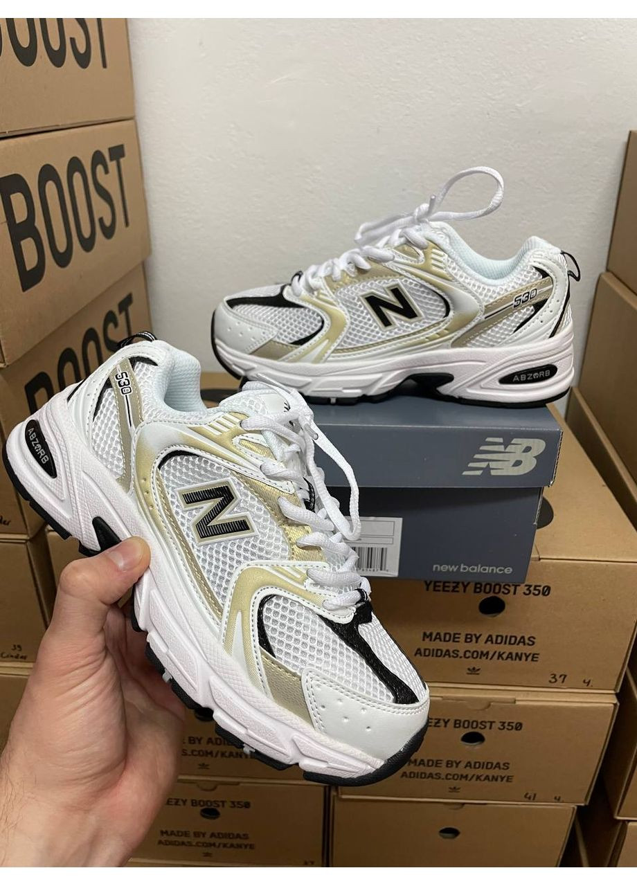 Чорні Осінні кросівки чоловічі new balance 530 white gold black premium нью беланс 530 No Brand