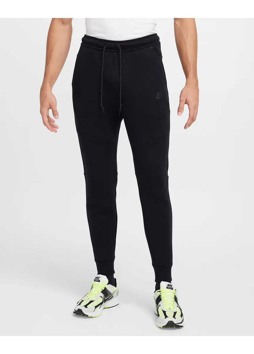 Черные демисезонные брюки Nike