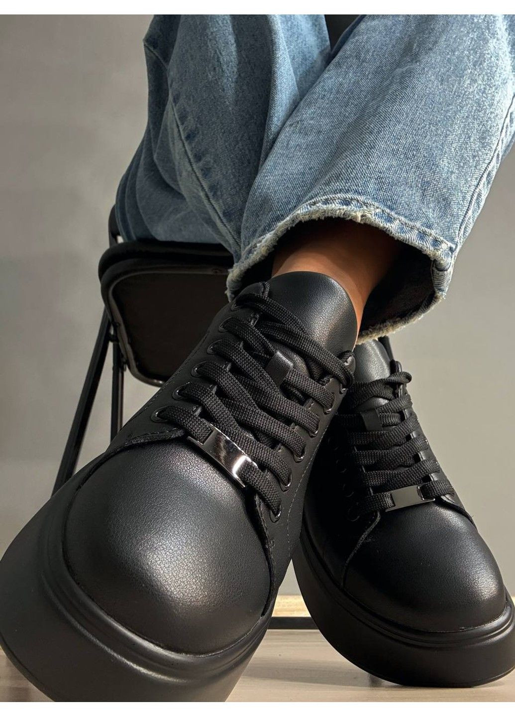 Чорні кеди жіночі 537-5 шкіряні на платформі чорні Hengji