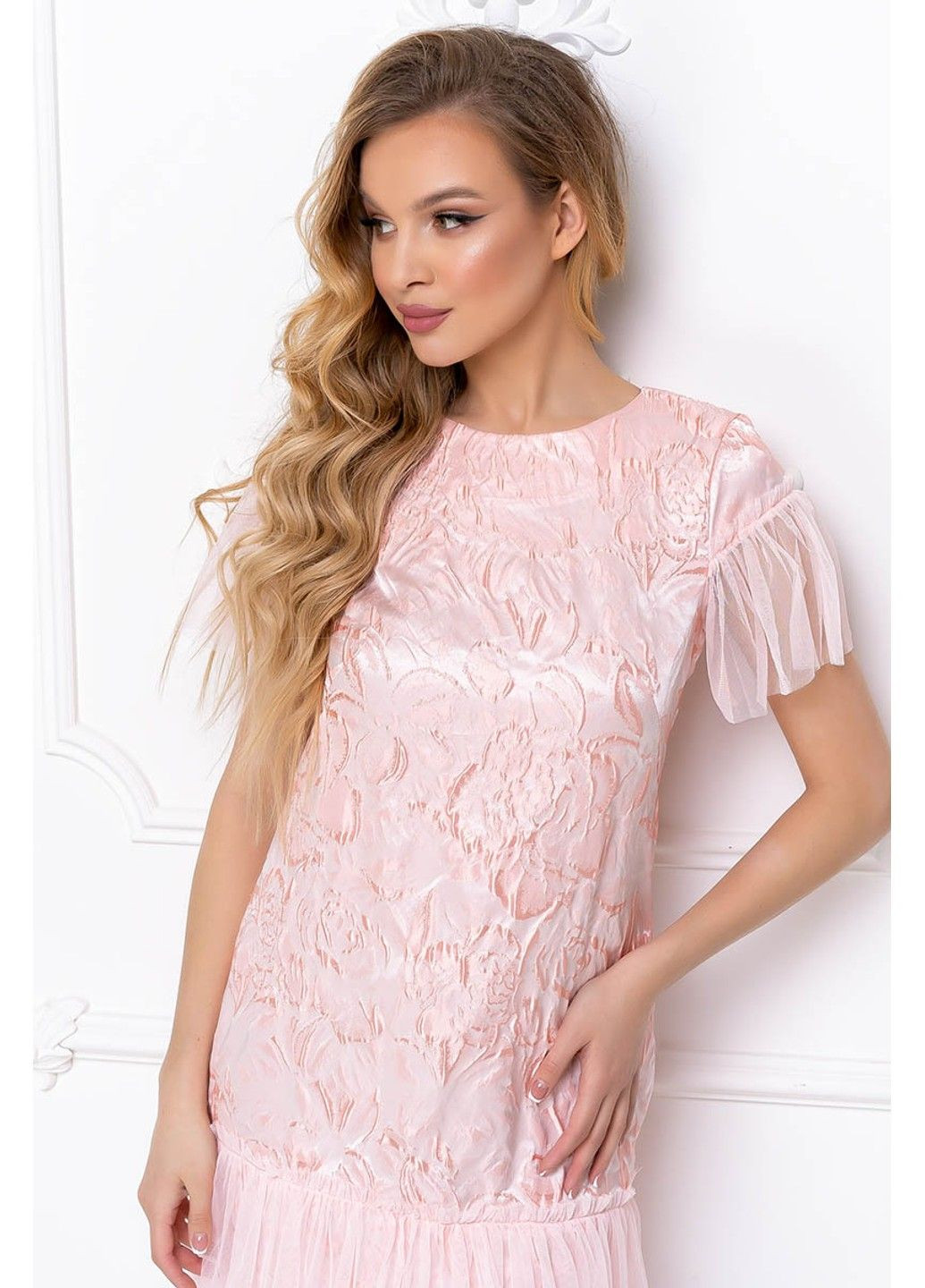 Розовое коктейльное платье жаккард парча 8074 розовая Tanita-Romario