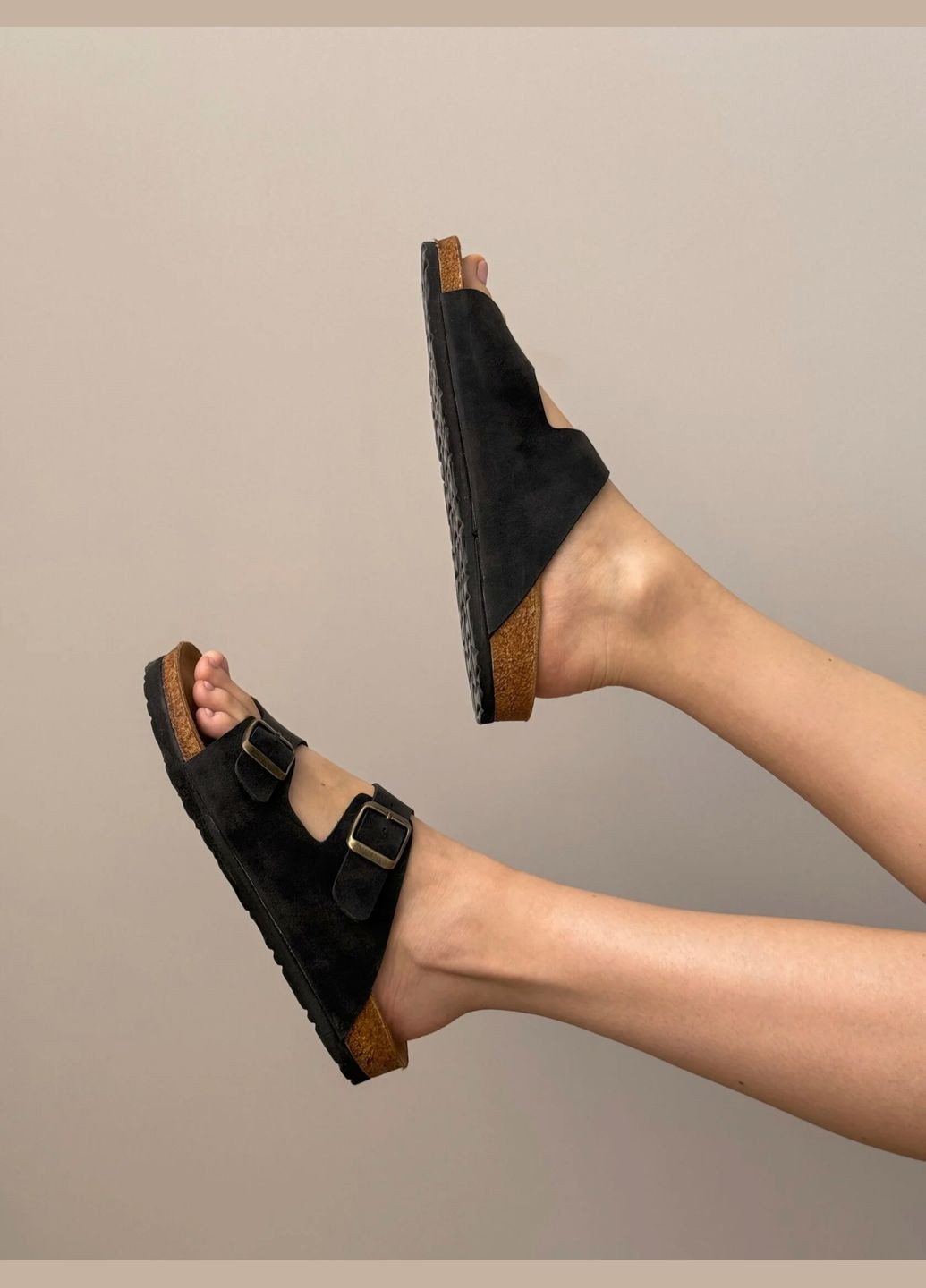 женские сандали с застежками замшевые ортопедические черные Twins