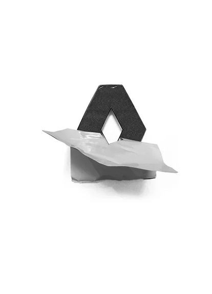 Эмблема багажника черная 87х110 мм пластик (на скотче) Renault (369610276)