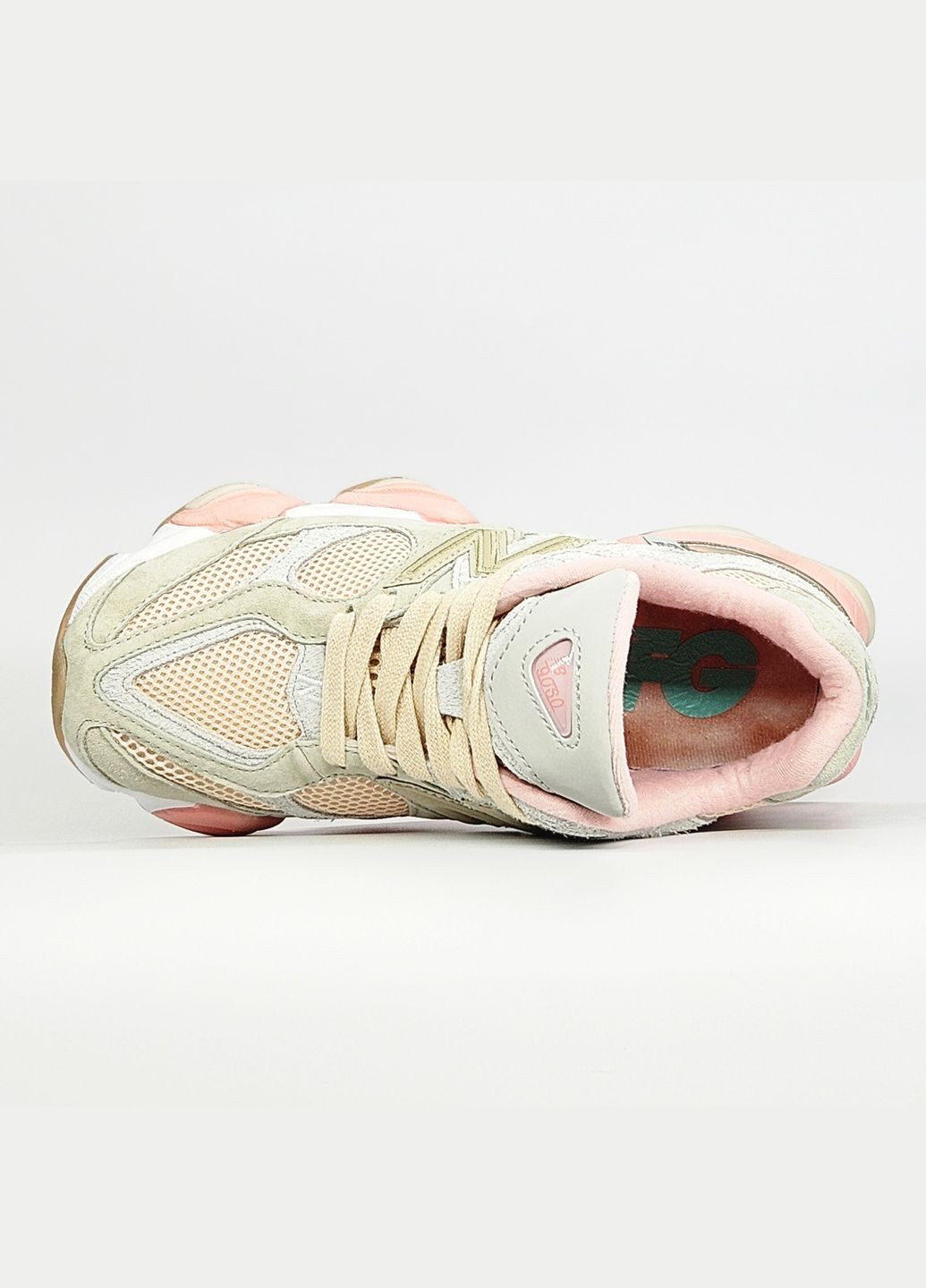 Кроссовки женские New Balance 9060 grey pink \ Нью Беланс 9060 серые розовые No Brand серые демисезоны (302002699)