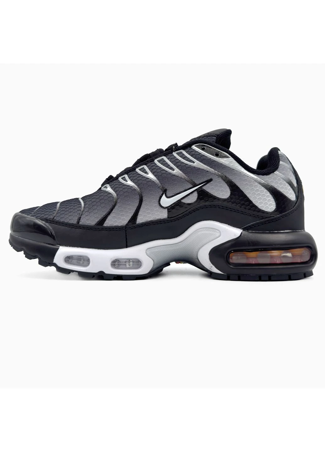 Чорні літні кросівки nike air max tn plus black/metallic silver найк аір макс тн плюс No Brand