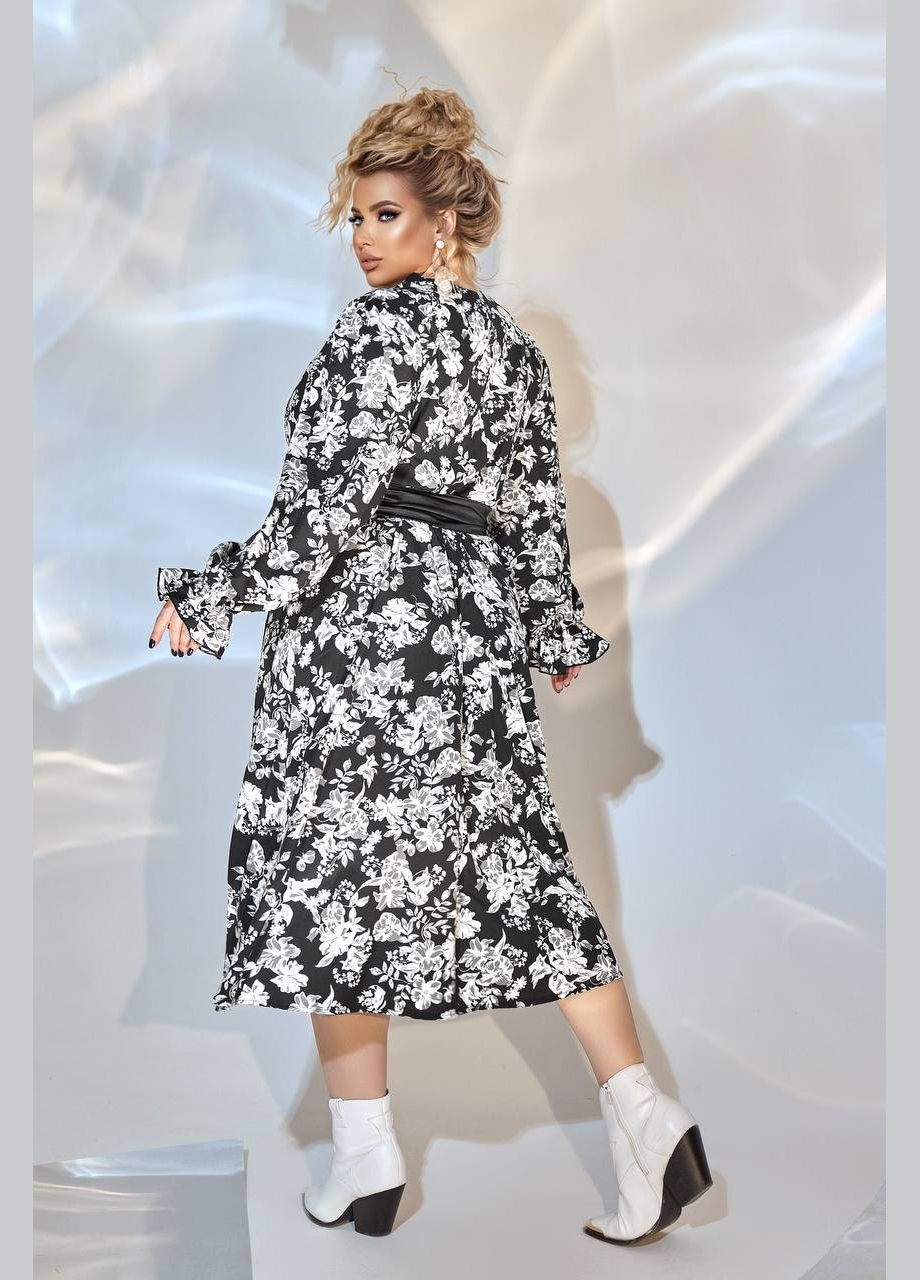 Чорна жіноча вільна сукня із софту колір чорний р.50/52 449673 New Trend
