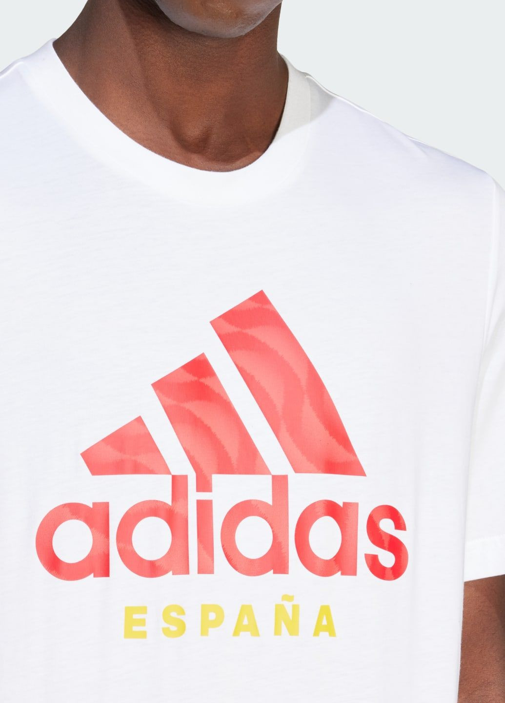 Біла футболка spain dna graphic adidas