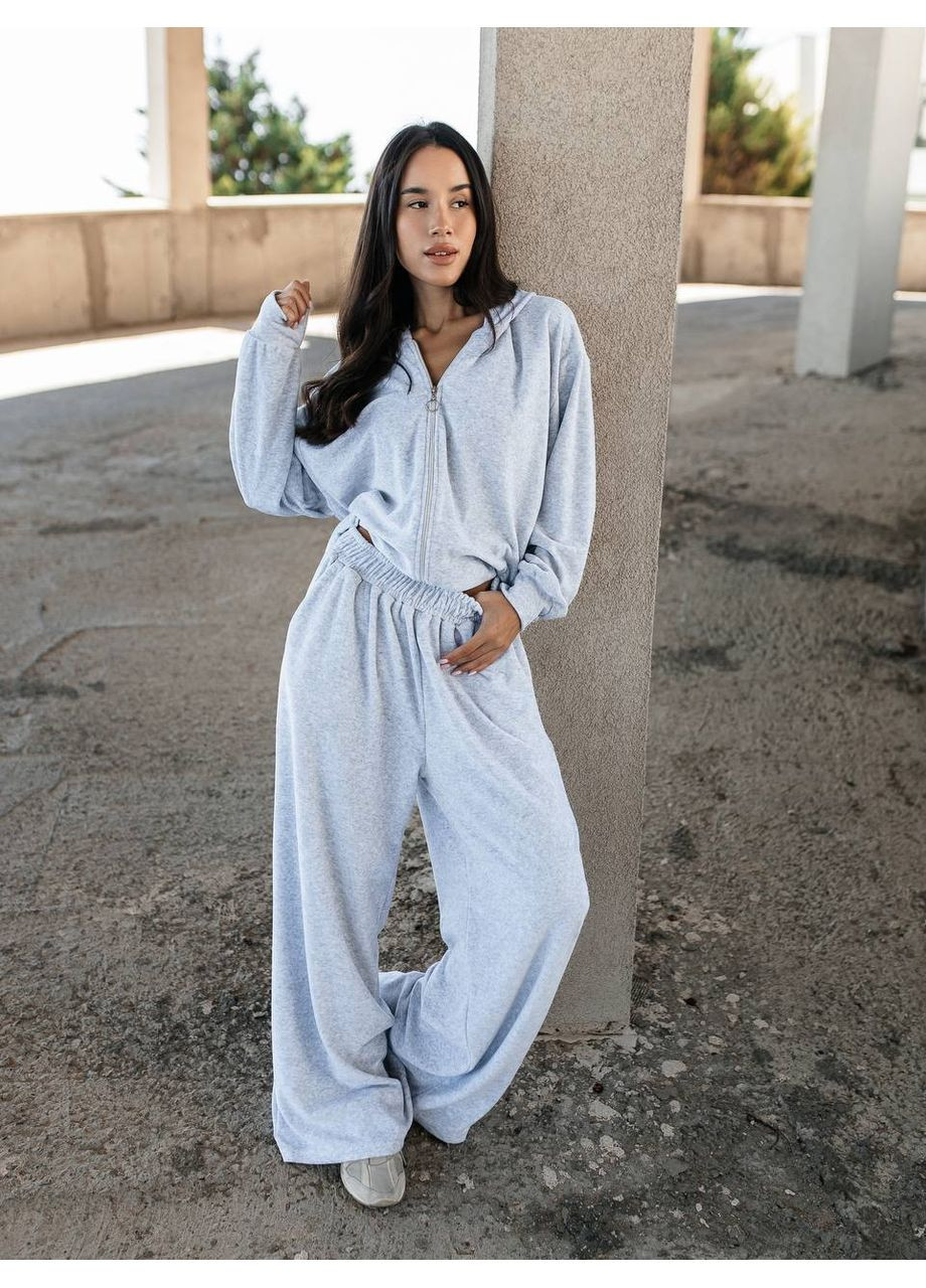 Жіночий костюм вільного крою Avanti (357234774)