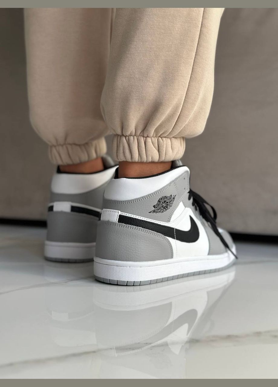 Кросівки зимові жіночі і чоловічі Nike Air Jordan 1 winter gray white fur | Найк Аір Джордан 1 сірі білі з хутром No Brand сірі зими (308072595)