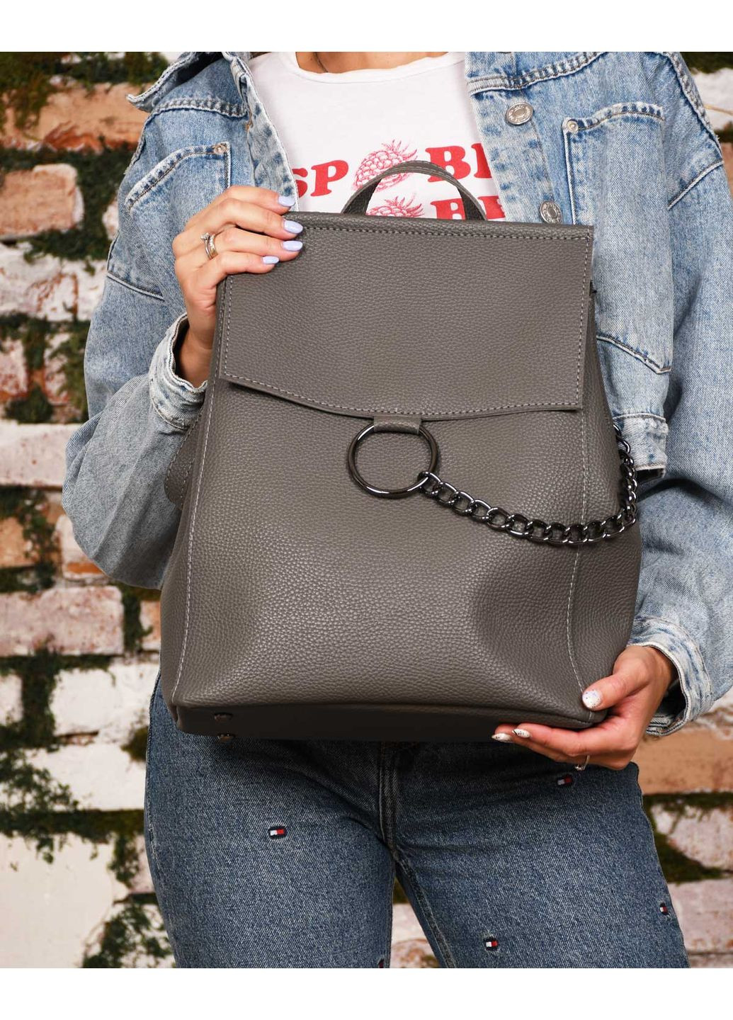 Сумка-рюкзак женская серая кожзам молодежная сумка рюкзак для повседневного использования ProDobro (367265830)