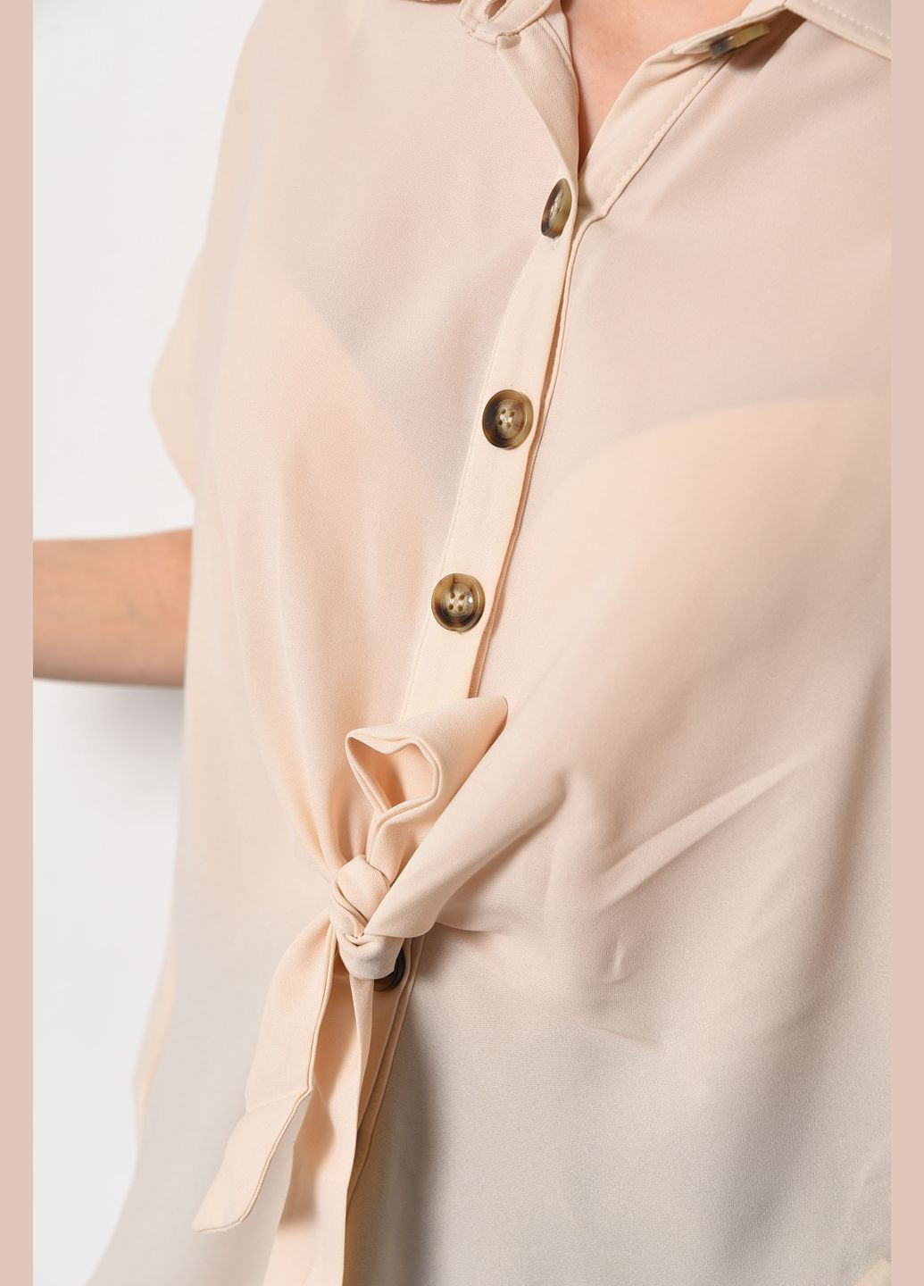 Светло-бежевая демисезонная блуза женская с коротким рукавом светло-бежевого цвета с баской Let's Shop