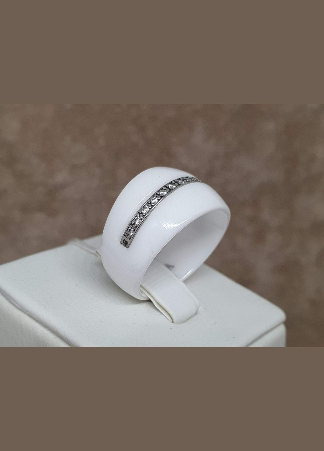 Серебряное кольцо с керамикой и фианитами. С1107Б Aurora (315884150)