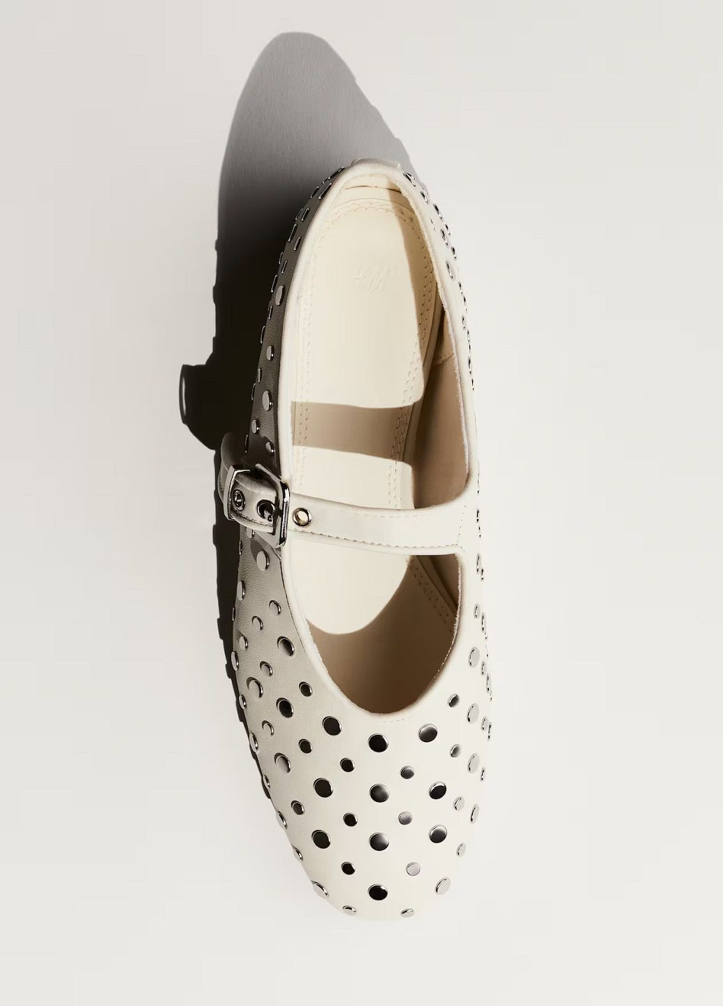 Женские балетки H&M | светло-бежевые однотонные искусственная кожа (302671948)