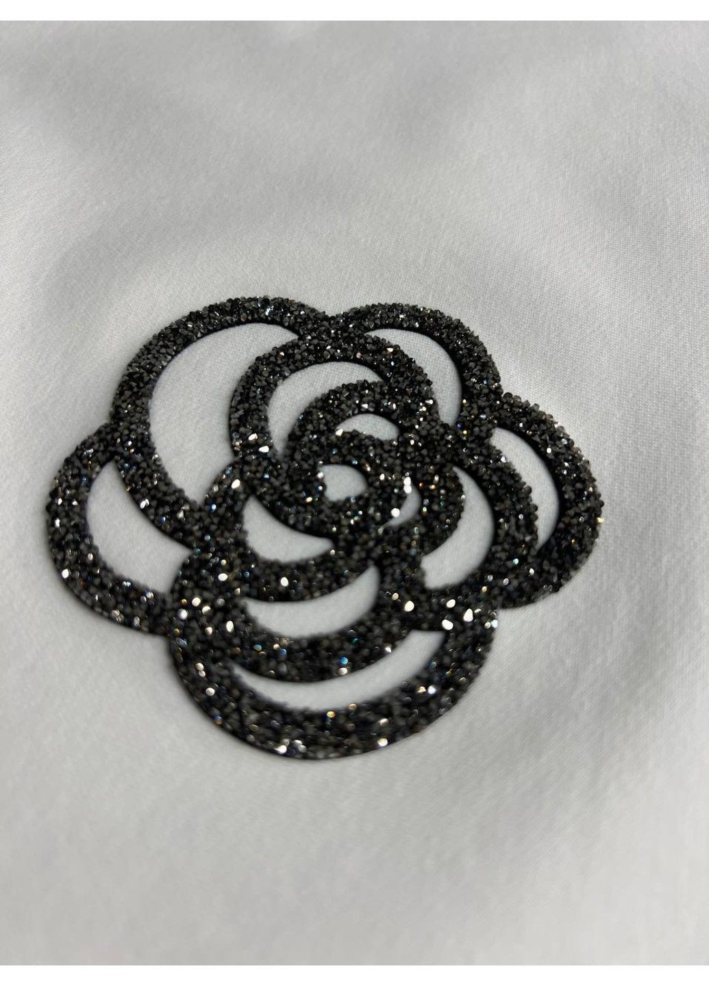 Костюм женский 385 футболка с шортами цветок камни оверсайз белый Saint Wish (332673550)