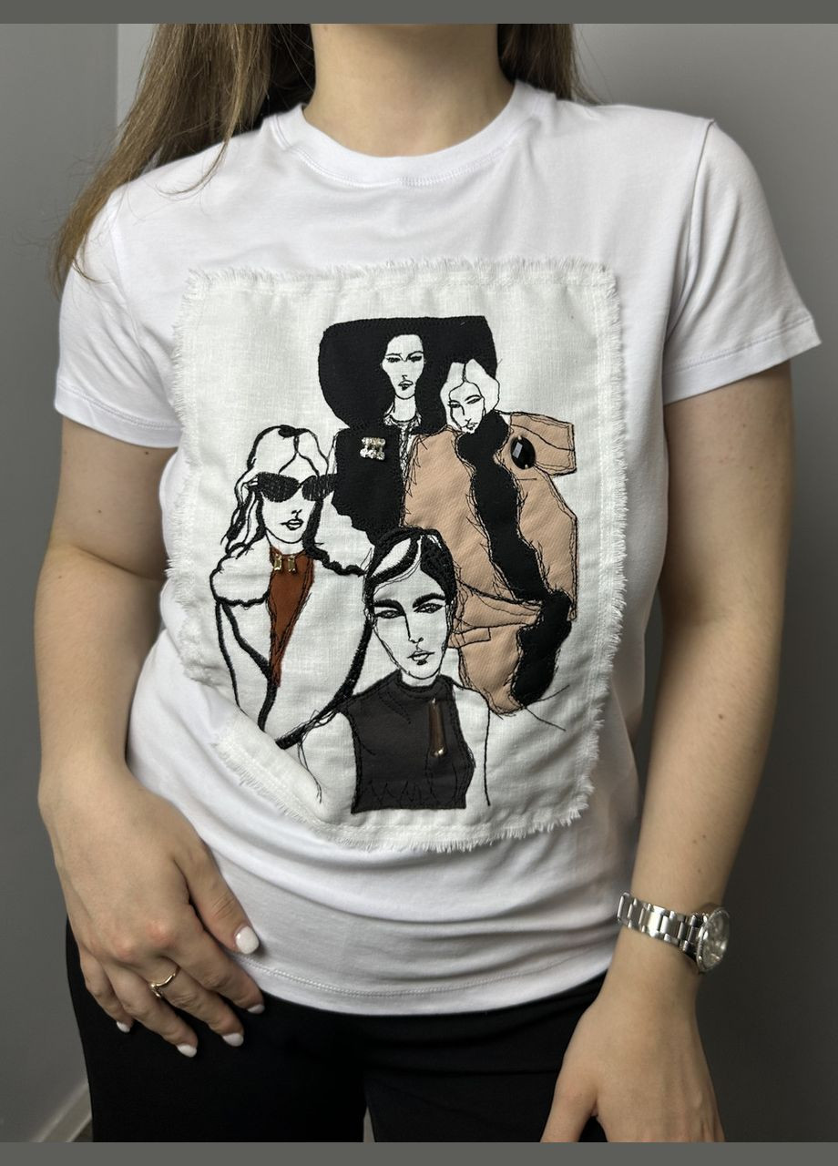 Белая всесезон стильная футболка женская летняя с вышитым рисунком белая mknk170722-2 Modna KAZKA
