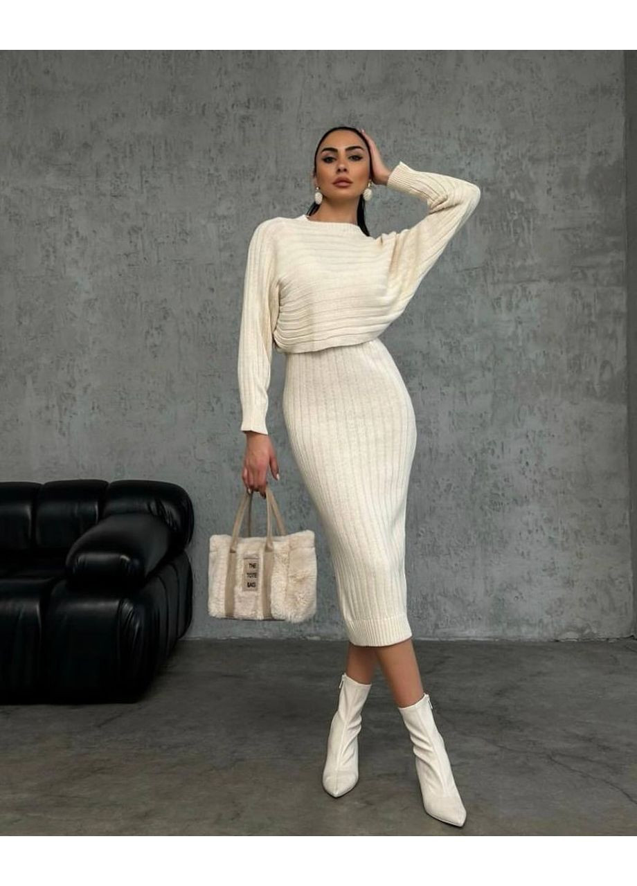 Вязаный женский костюм с платьем меди и укороченным свитером. MonCher (362697797)