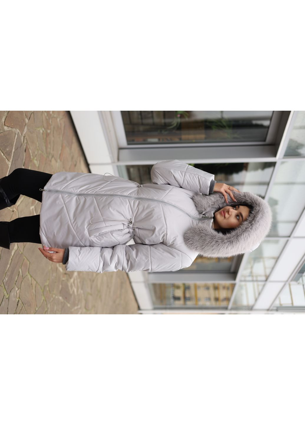 Сіра зимня куртка MN