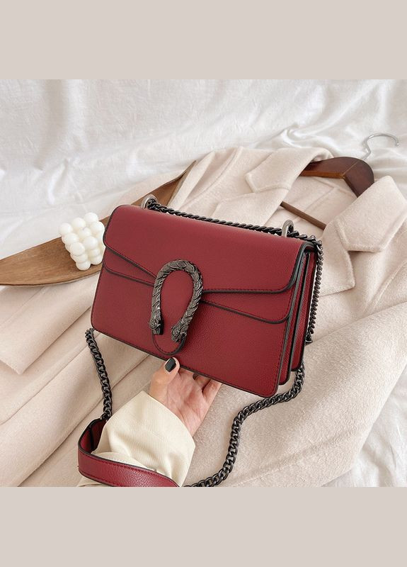 Женская классическая сумка кросс-боди с железной подковой красная No Brand (290665290)