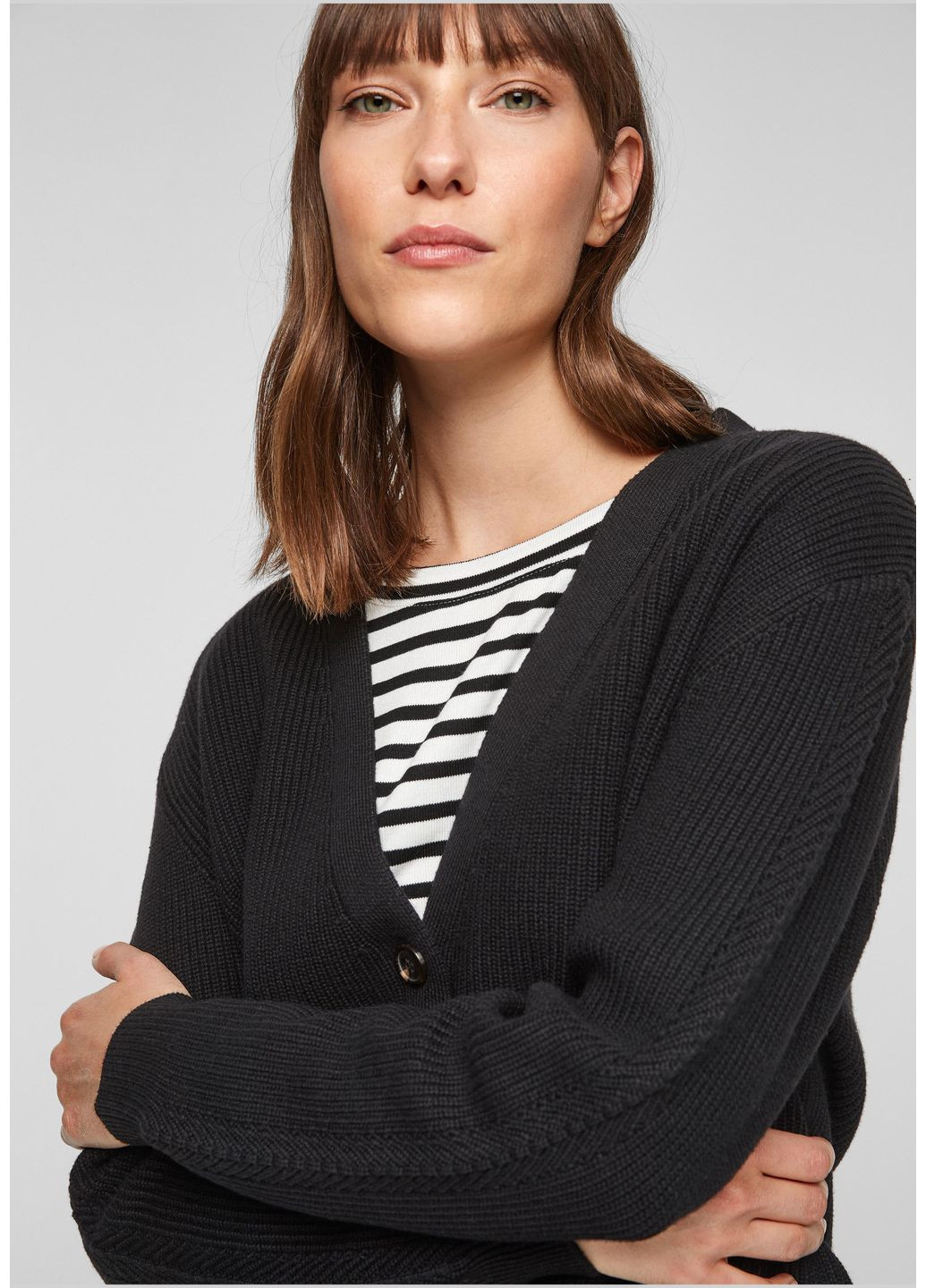 Черный демисезонный кардиган S.Oliver