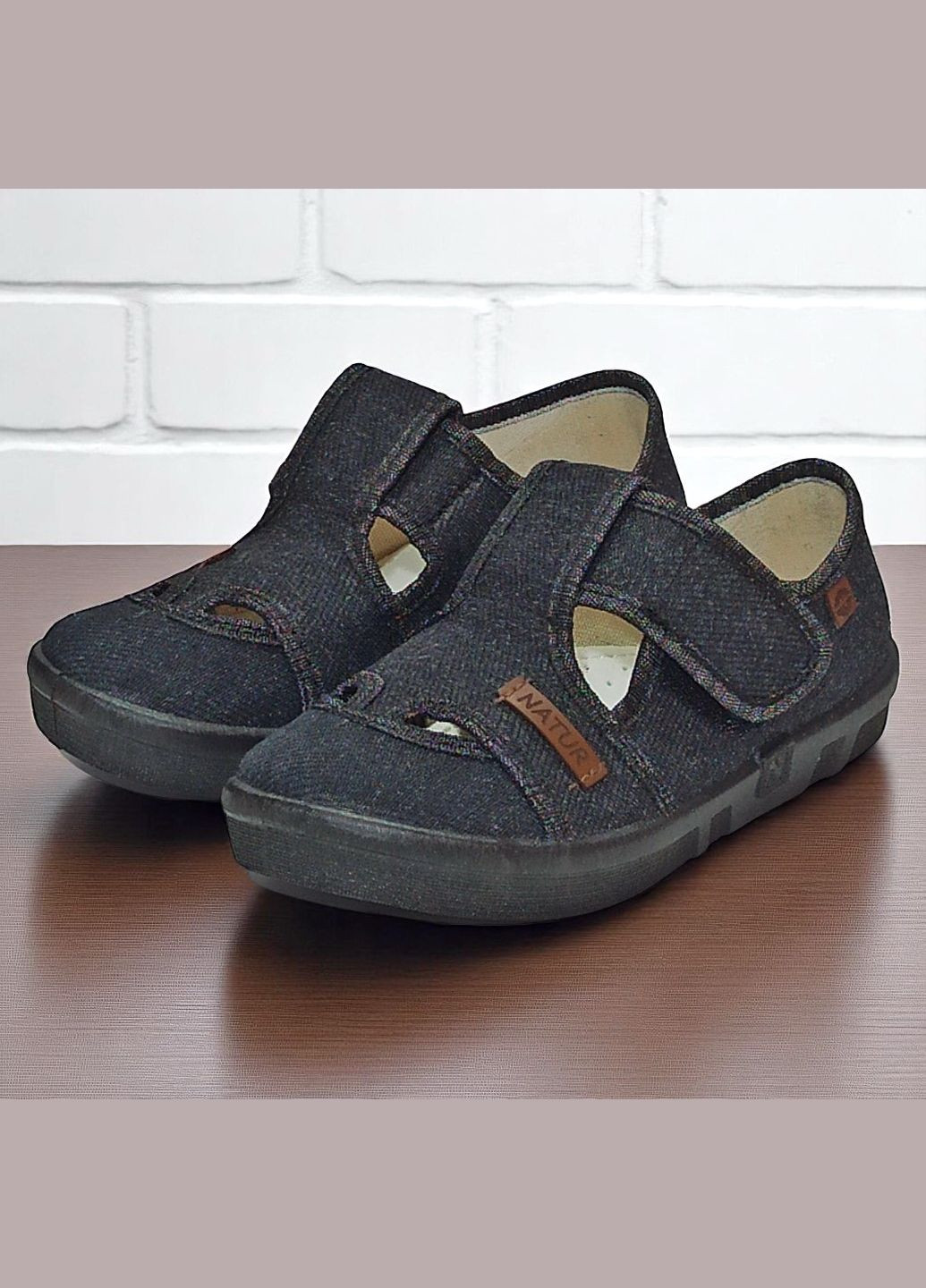 Дитячі тапочки на липучках для хлопчика капчики в садок для змінки Валді Waldi (332625406)