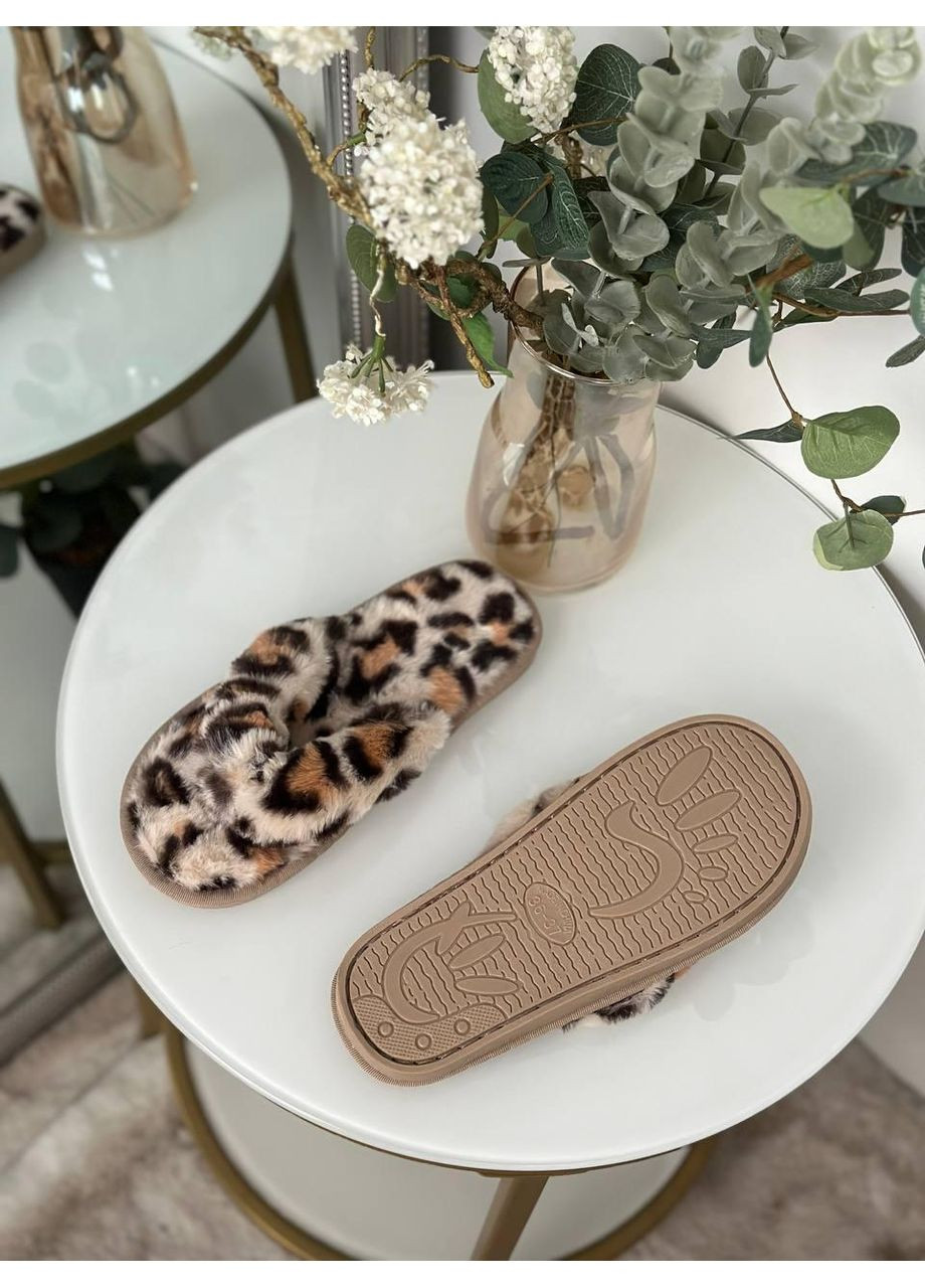 Цветные женские тапки меховые леопардовые с мягкой стелькой / домашние тапочки из искусственного меха леопард / уютные меховые тапочки No Brand