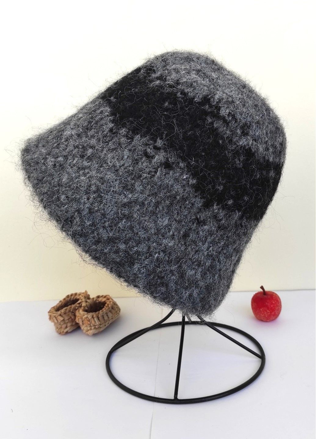 Жіночий Зимовий Капелюх В'язаний Теплий Стильний Головний Убір для Жінок у Ретро Стилі з Орнаментом Шапка на Зиму 2025 No Brand в'язана шапка панама (366453913)