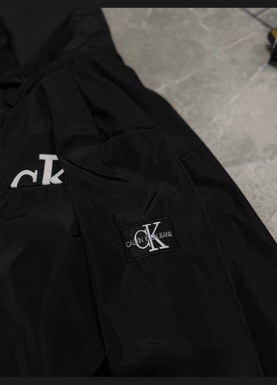 Чорна вітровка No Brand