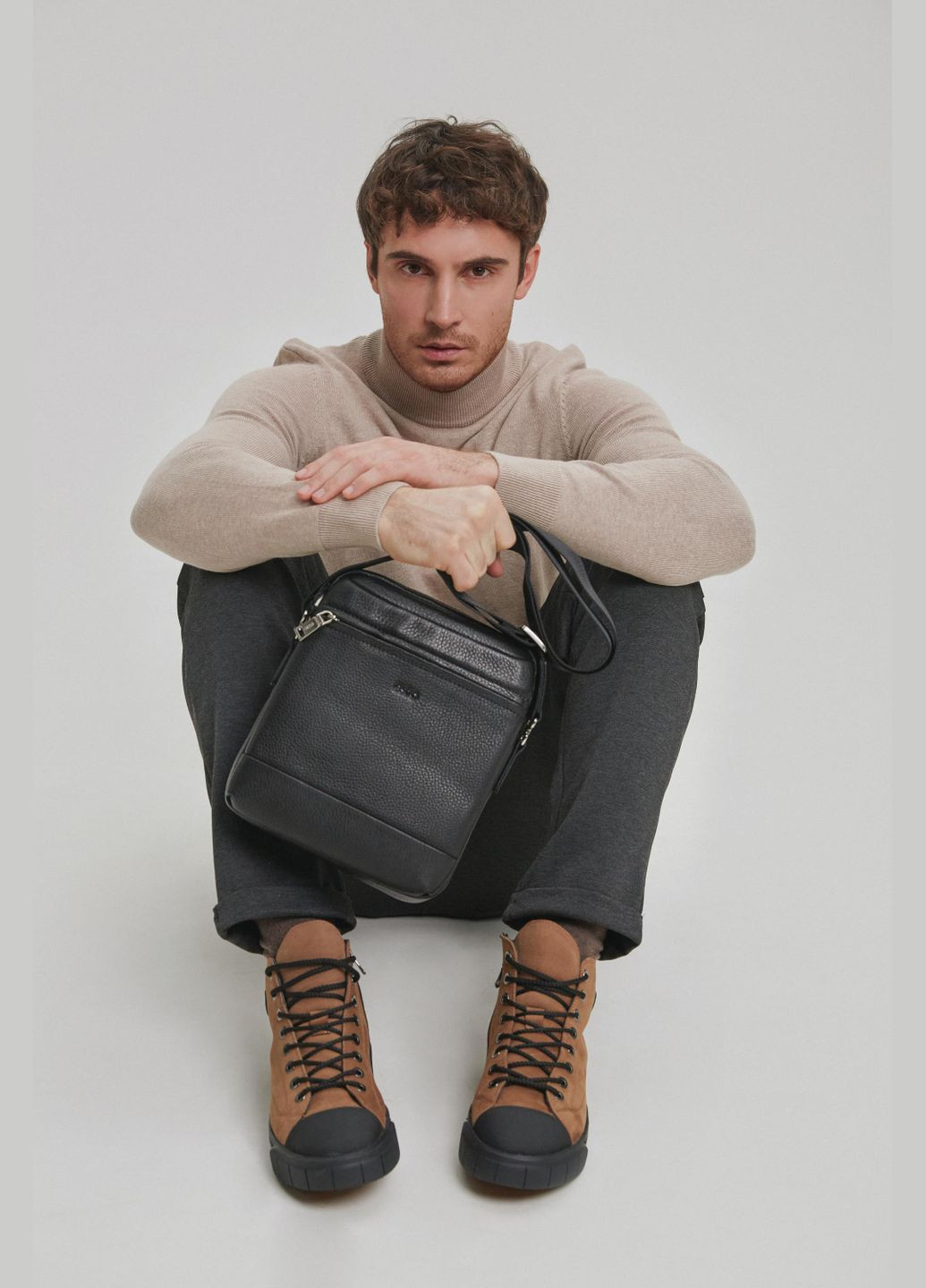 Бежевые зимние ботинки, цвет бежевый Estro