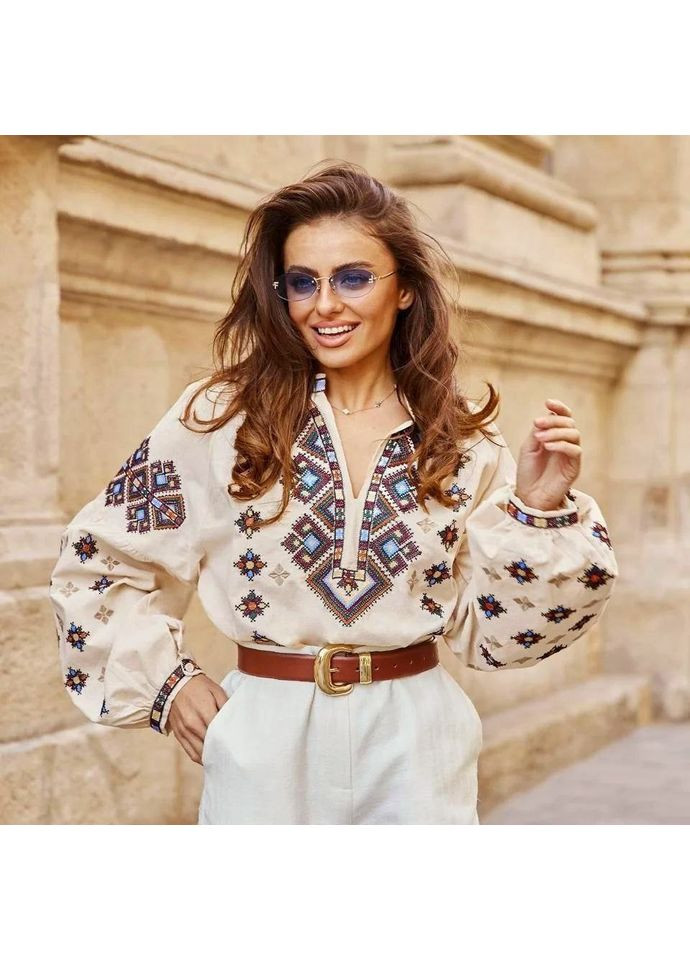 Бежева колоритна чорна блуза вишиванка з геометричним орнаментом, жіноча сорочка з вишивкою, етно рубашка вишита візерунок геометричний пряма, вільна бавовна, поліестер (352189086)