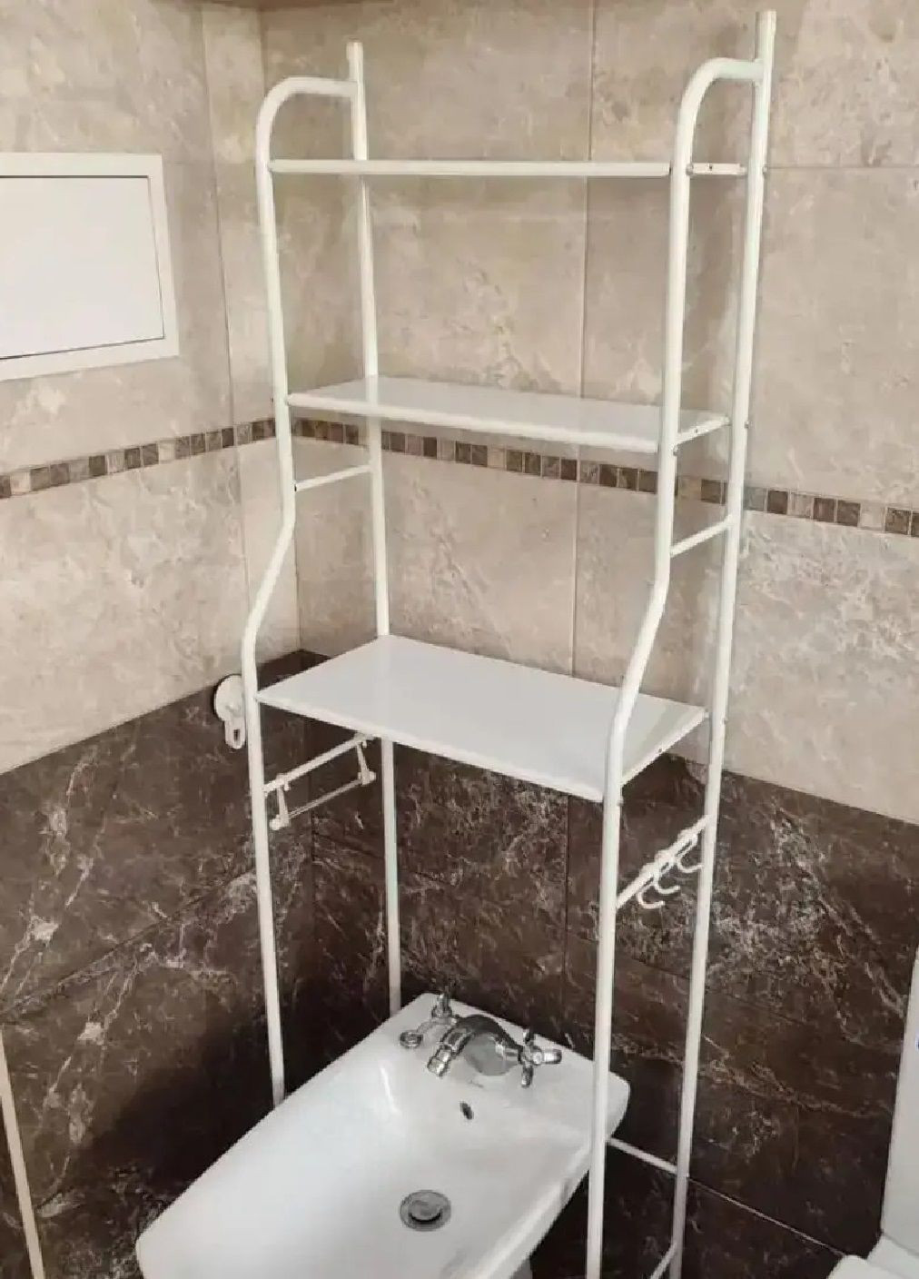 Стеллаж стойка с полками трехъярусная напольная в ванную для стиральной машинки туалета пластик металл (476719-Prob) Белая Unbranded (289458324)