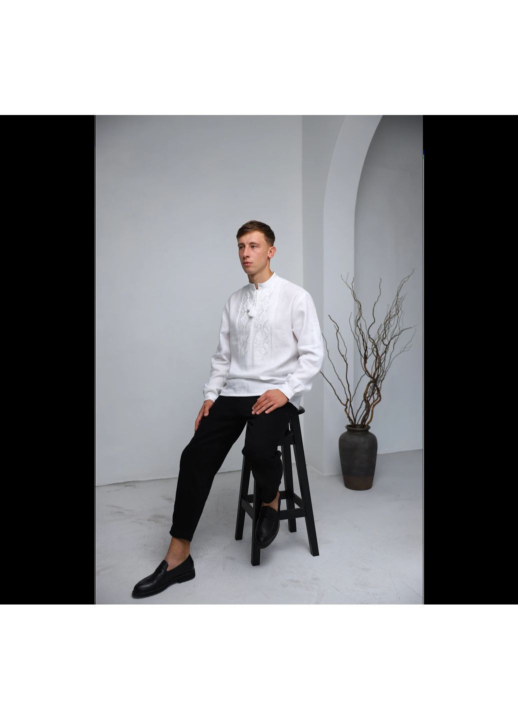 Біла чоловіча вишиванка білого кольору з білою вишивкою «харизма» | розмір l VOVNA (368896240)