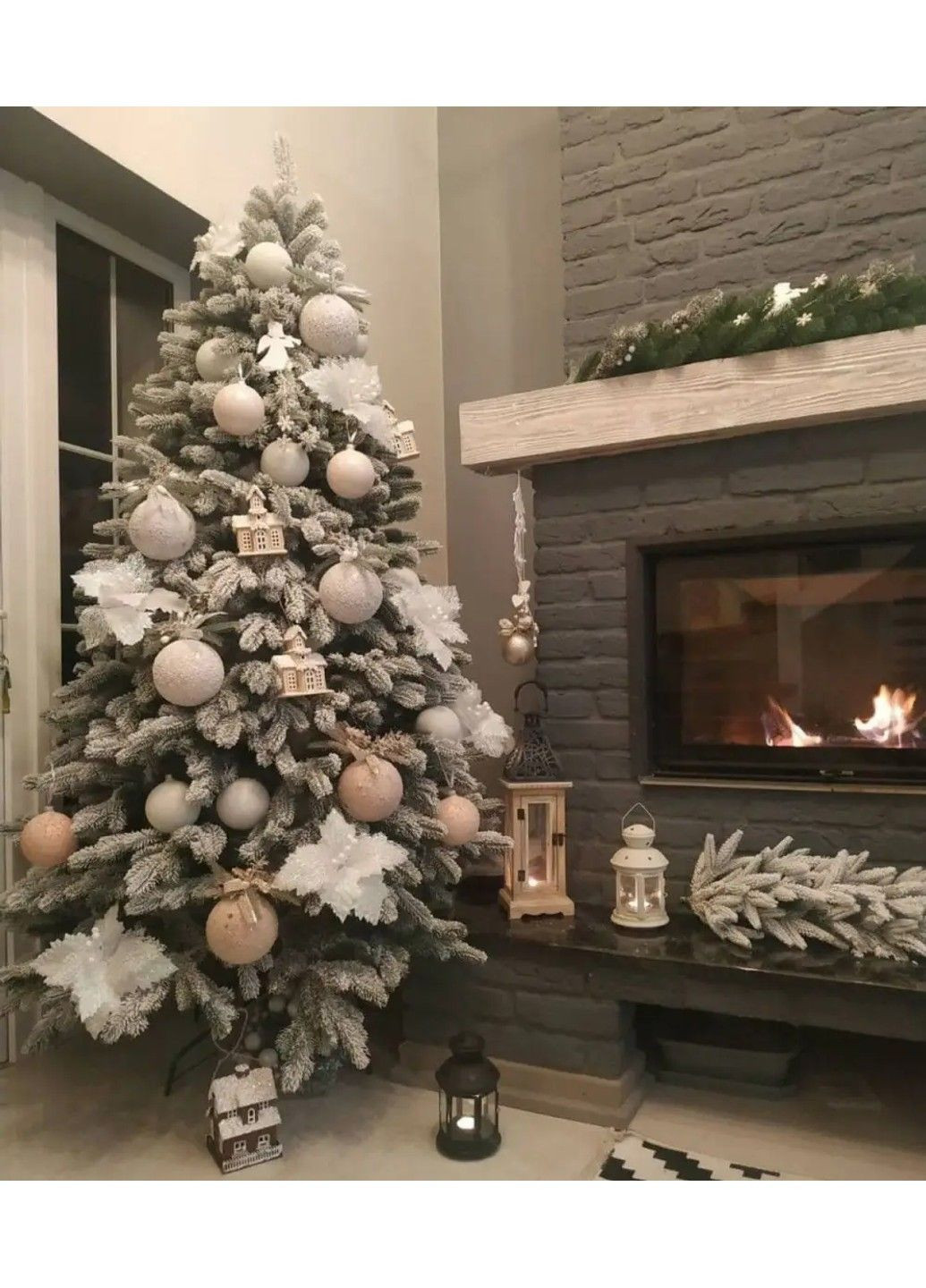 Лита Бельгійська ялинка з густою хвоєю (Засніжена) 2.2м No Brand (332637590)