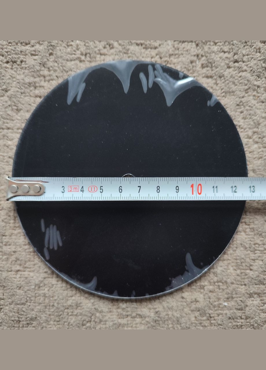 Годинник настінний пластиковий чорний до 60 см Чашки блюдця No Brand (302243104)