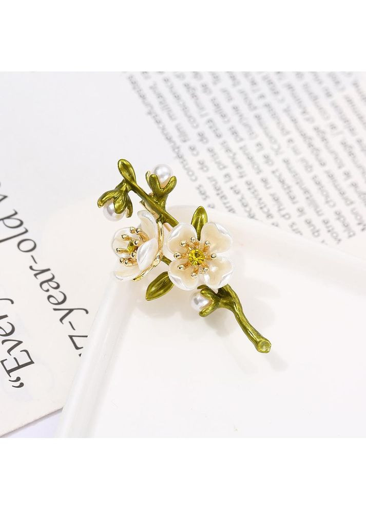 Брошь Цветок магнолии (84946785) No Brand (331146072)