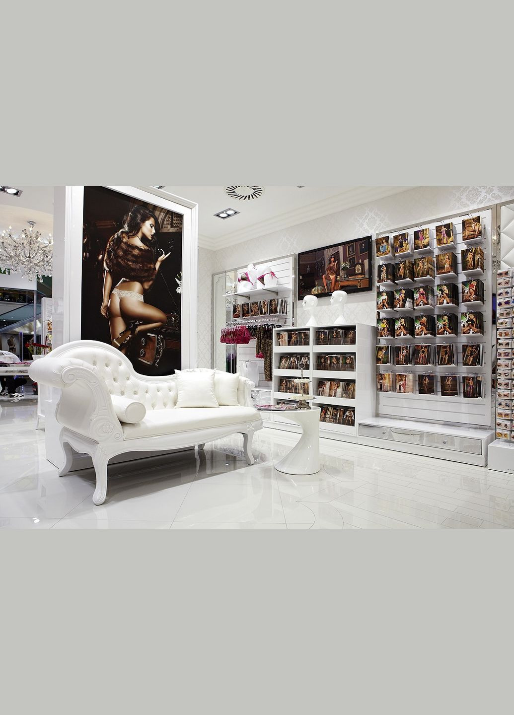 Комбінезон сексуальний з інтимним вирізом, чорний - Criss Cross Crotchless Catsuit Baci (332053302)