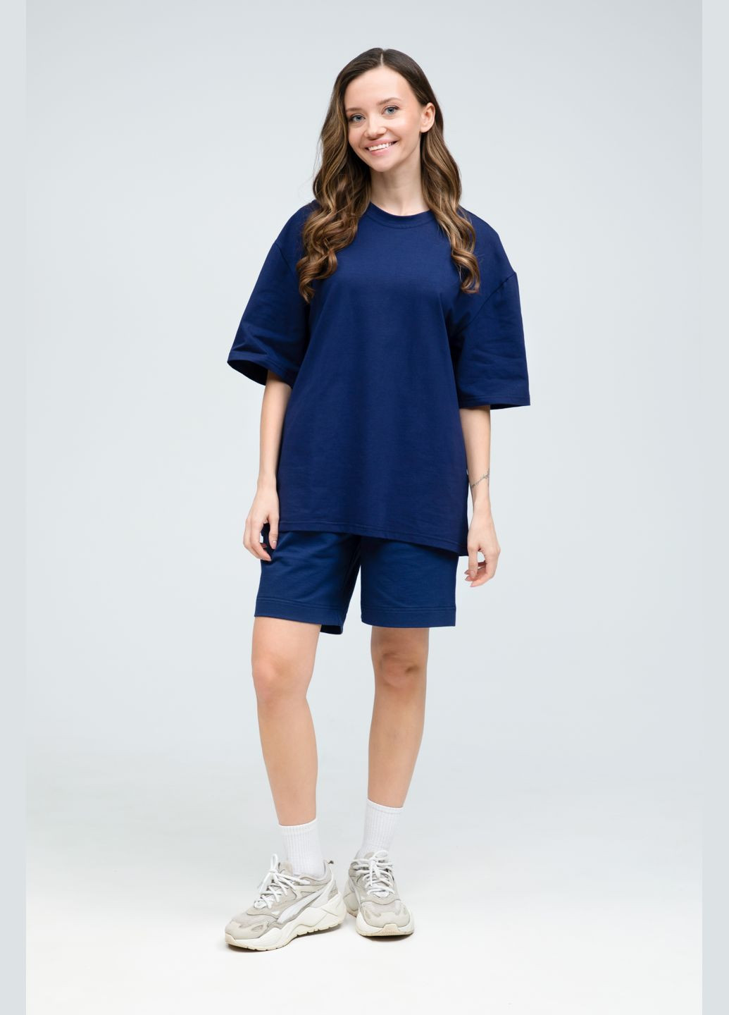 Костюм футболка оверсайз та шорти жіночий темно-синій RAY Basic (330983557)