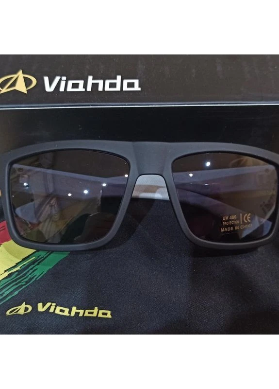 Мужские солнцезащитные очки UV400 с чехлом и салфеткой Viahda Glasses, черно-серые Via Uno (389028383)