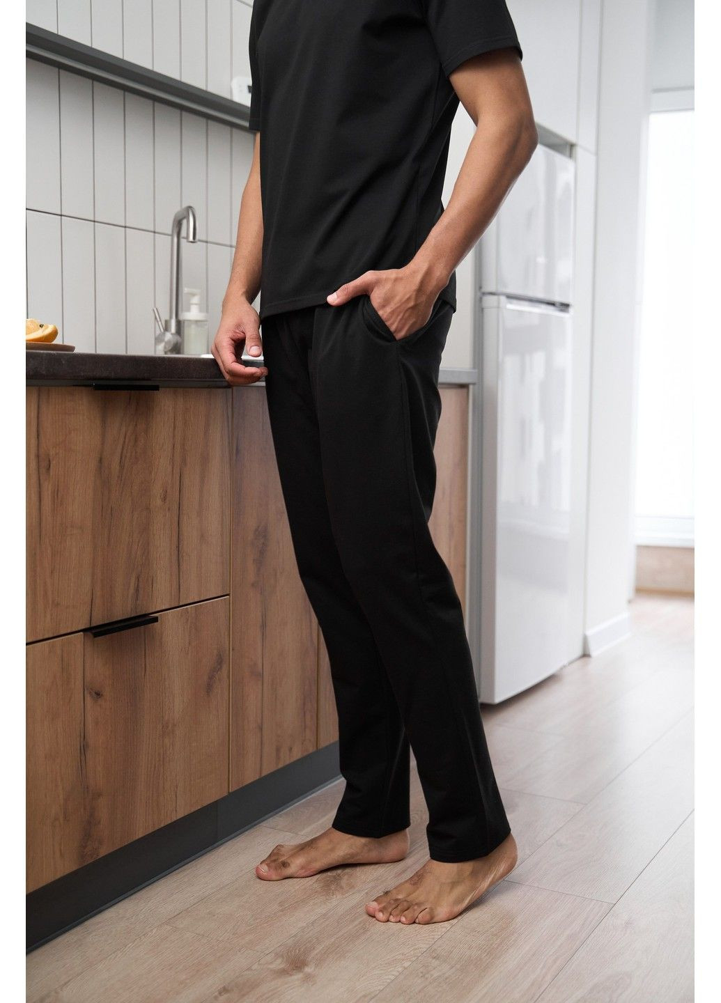 Пижама мужская COTTON BASIC футболка + штаны прямые черная Handy Wear (324271028)